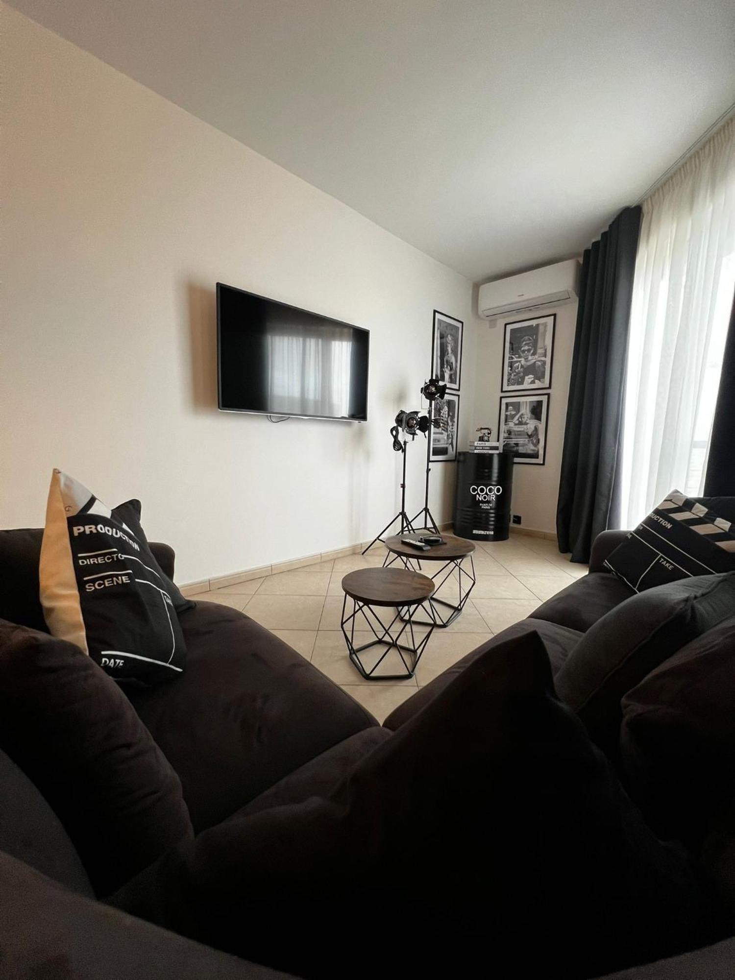 Trendy Seaside Escape 2 Bedroom Penthouse Marsaskala Bagian luar foto